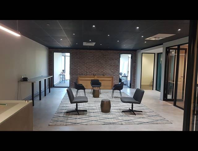 403M² OFFICE TO LET IN TYGER VALLEY